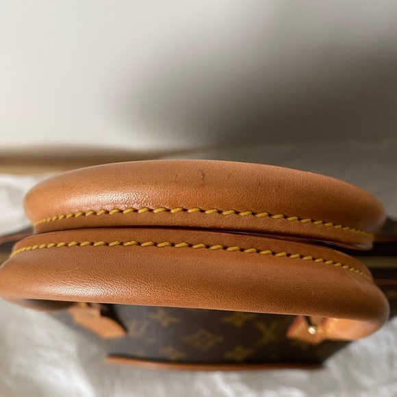 Vintage Louis Vuitton Ellipse GM Satchel - Picture 2 of 9